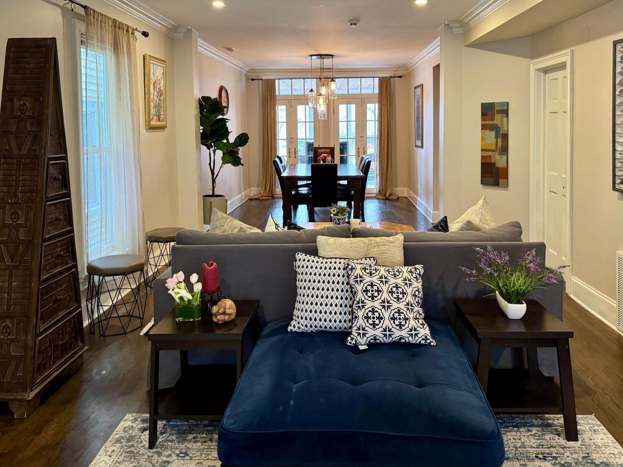 3 Bedroom Spacious Home In Ideal Location W Free Parking Back Yard Pets Welcome Chicago Dış mekan fotoğraf