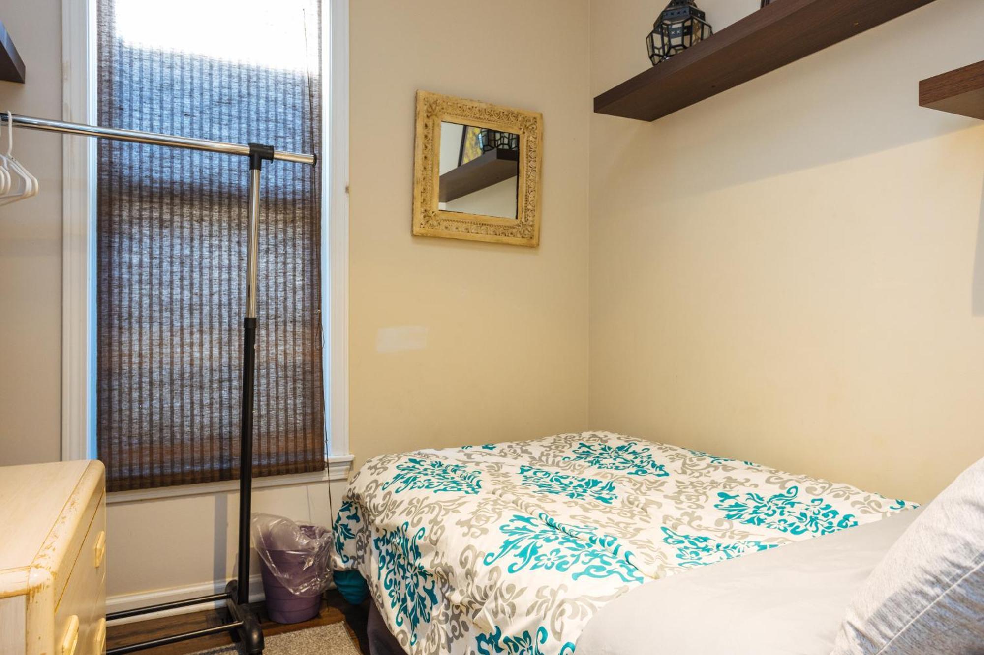 3 Bedroom Spacious Home In Ideal Location W Free Parking Back Yard Pets Welcome Chicago Dış mekan fotoğraf